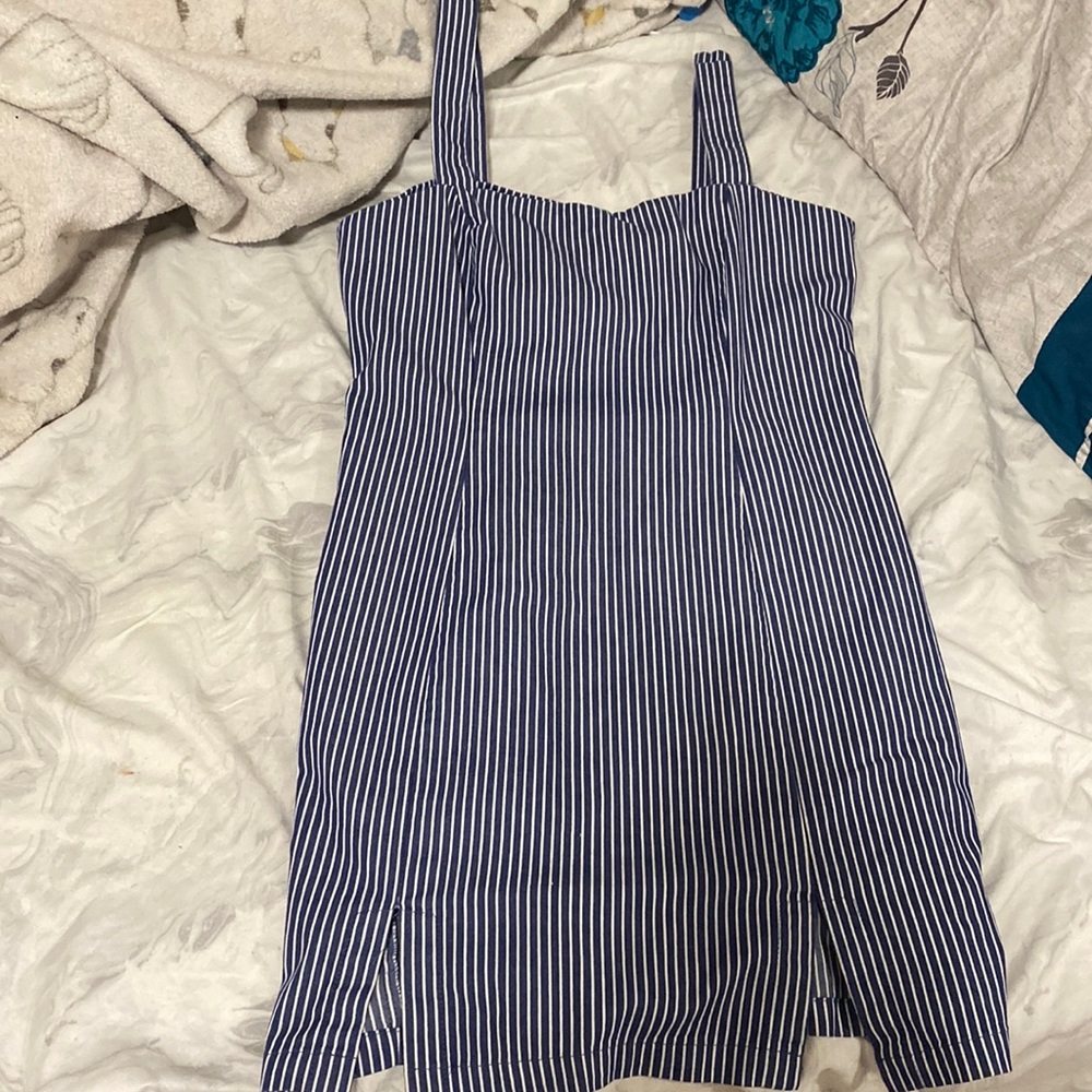It’s a blue navy and white stripes dress
